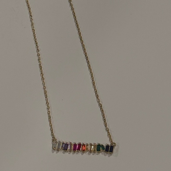 Elegant Multicolor Necklace - Picture 2 of 3